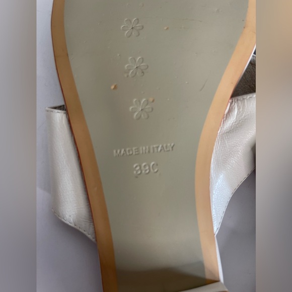 Interlocking CC Logo Leather Slides size 39 - Picture 11 of 14